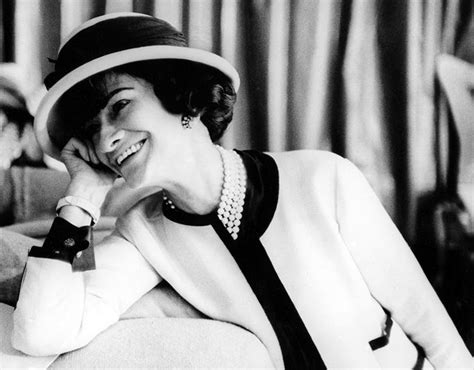 how did coc chanel become famous|when was coco chanel founded.